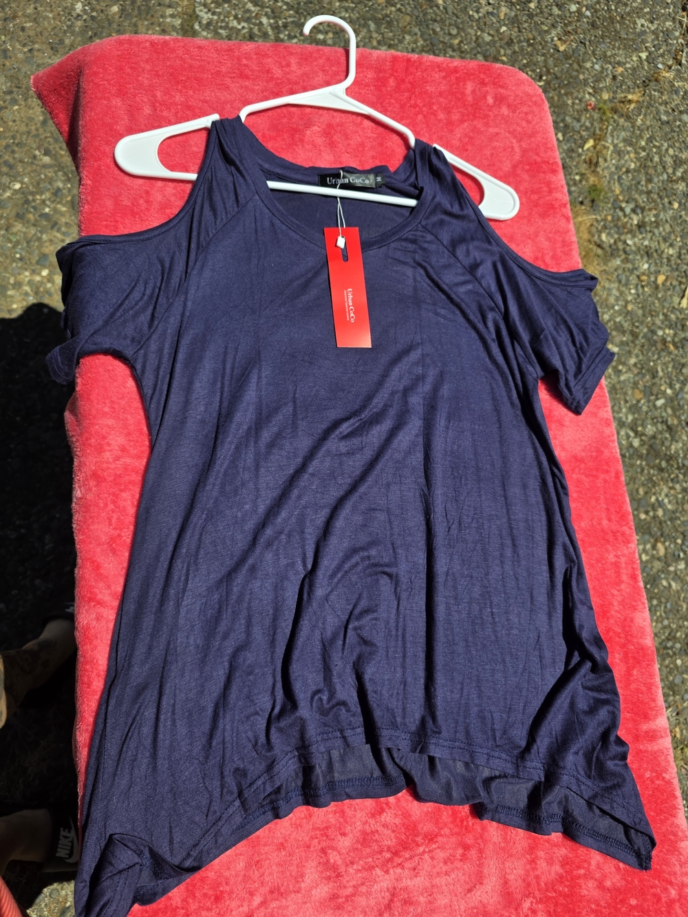 Women's Navy Cold-Shoulder Top